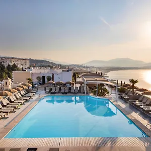 4* Ξενοδοχείο Radisson Blu